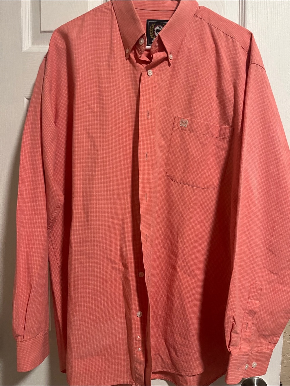 Cinch Coral Long Sleeve Button-Up Dress Shirt
Men’s size L